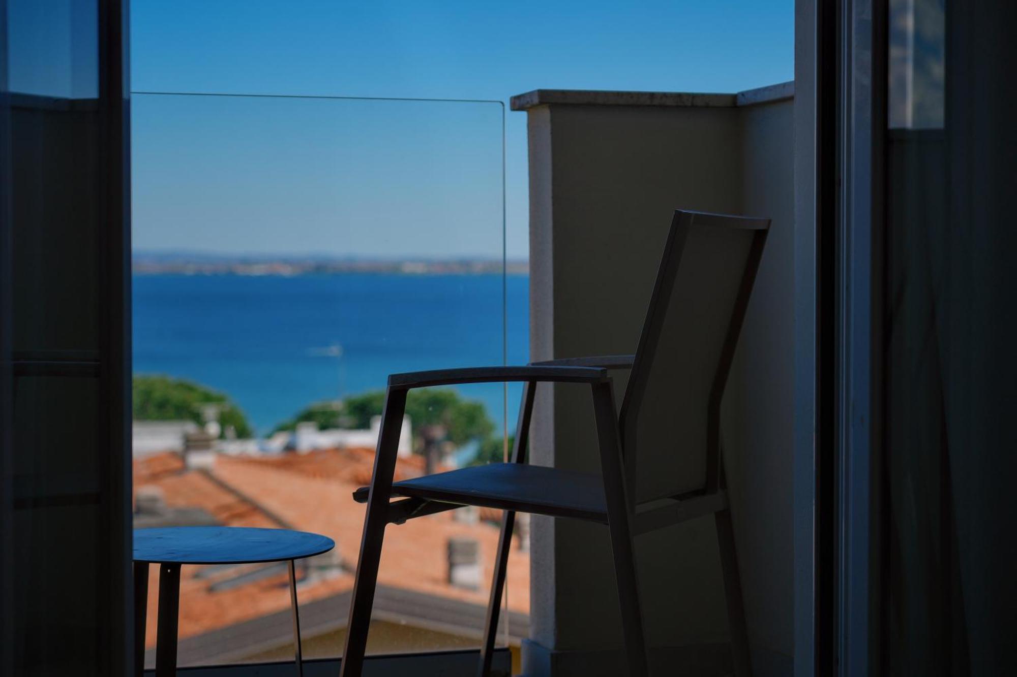 Hotel Palazzo Del Garda & Spa Дезенцано-дель-Гарда Экстерьер фото